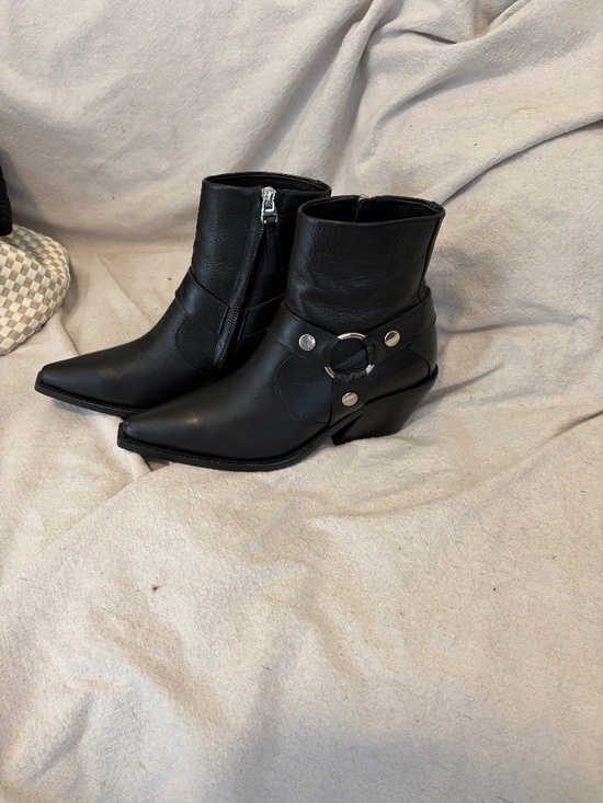 Shoes - Anine Bing Motocycle Boots Size 7 MINT MINT